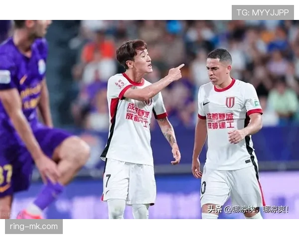 中超赛季落幕:新星闪耀赛场,群雄逐鹿精彩纷呈 中超赛季落幕:新星闪耀赛场,群雄逐鹿精彩纷呈