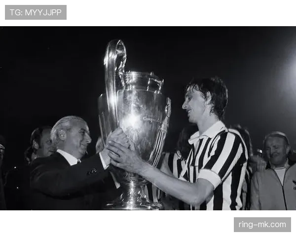 克鲁伊夫足球哲学持续塑造现代足球技术与战术发展 克鲁伊夫足球哲学持续塑造现代足球技术与战术发展