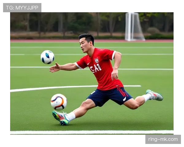 克鲁伊夫战术智慧启示录:现代足球中的战略转型与团队协作分析 克鲁伊夫战术智慧启示录:现代足球中的战略转型与团队协作分析